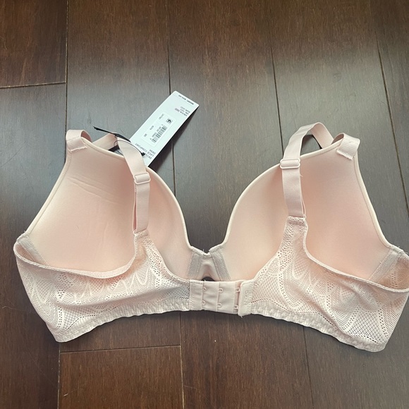 🚫SOLD🚫Brand new DKNY bra - Picture 2 of 4